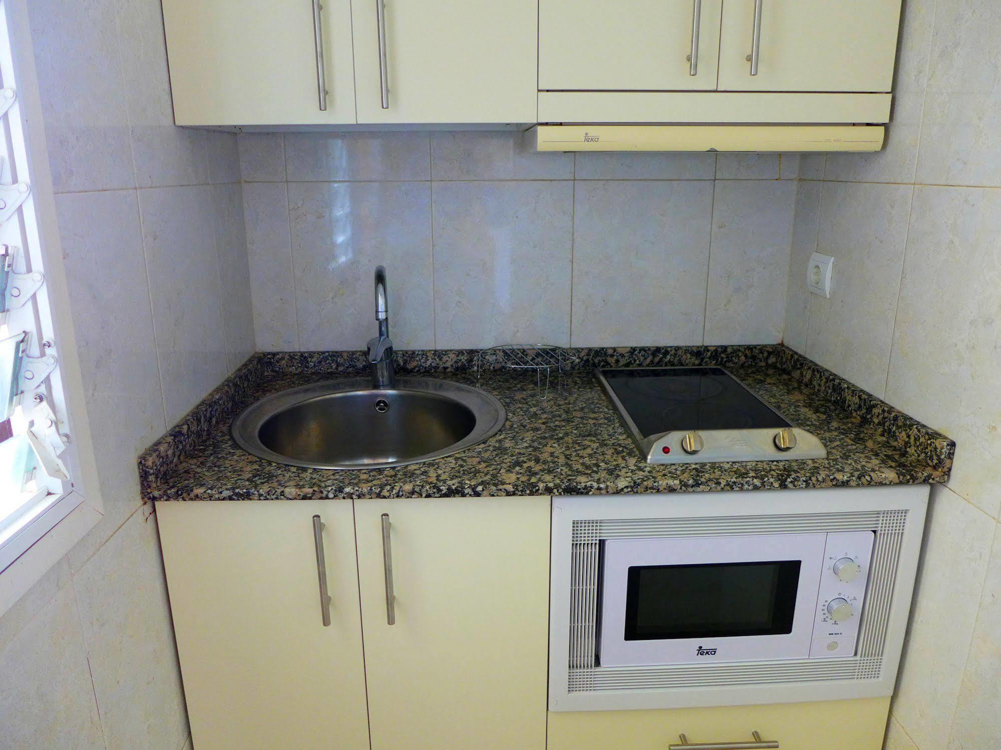 Apartamentos Alboran-Arysal Salou Kültér fotó